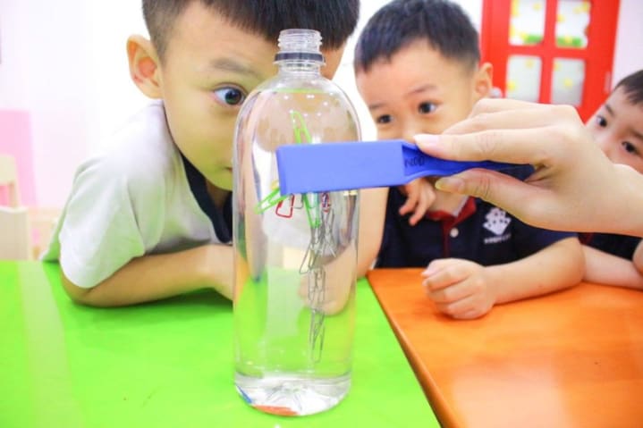 Mẹo giúp trẻ yêu thích khoa học hơn qua thí nghiệm